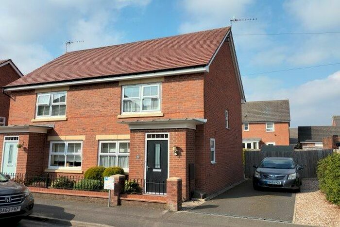 2 Bedroom Property To Rent In St. Margarets Drive, Chesterfield, S40