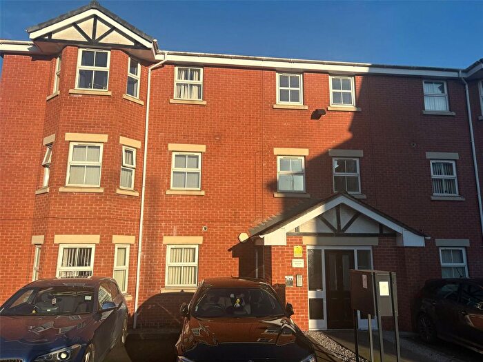 1 Bedroom Flat For Sale In Plumpton Mews, Widnes, Cheshire, WA8