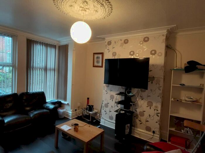 5 Bedroom Terraced House To Rent In Albert Grove, Nottingham, Nottinghamshire, NG7