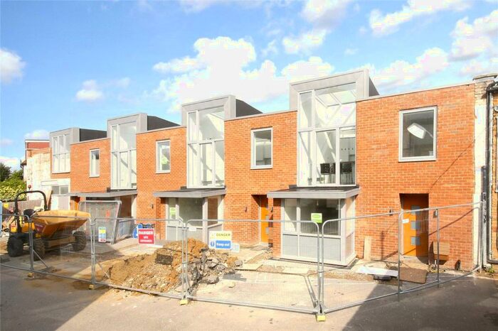 1 Bedroom Terraced House To Rent In Woodside Mews, Hermitage Lane, London, SE25