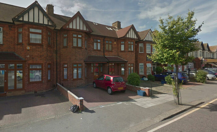 Studio To Rent In Green Lane, Seven Kings, IG3