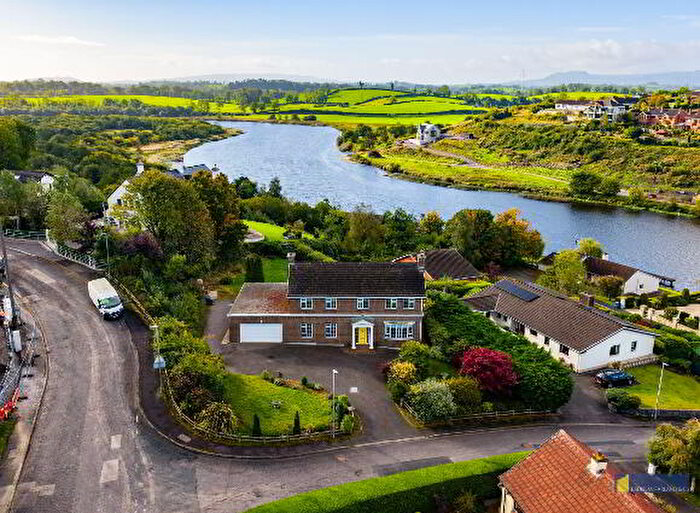 4 Bedroom Detached House For Sale In Lakeview Park, Enniskillen, BT74