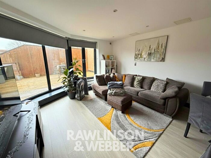 1 Bedroom Apartment To Rent In Molesey Road, West Molesey, KT8