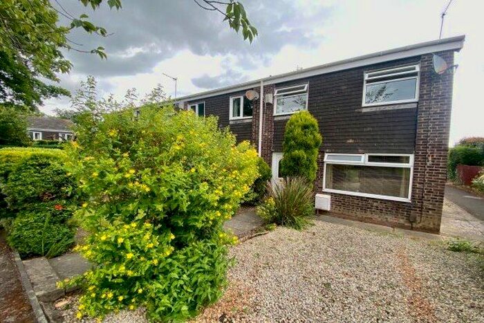 3 Bedroom Property To Rent In Milverton Court, Newcastle Upon Tyne, NE3