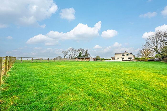 3 Bedroom Cottage For Sale In Chapel Cottage, Carr House Lane, Wrightington, WN6