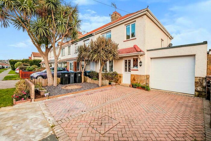 3 Bedroom Semi-Detached House To Rent In First Avenue, Lancing, BN15