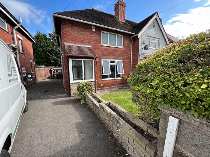 3 Bedroom Semi-Detached House To Rent In Abbotts Street, Bloxwich, WS3