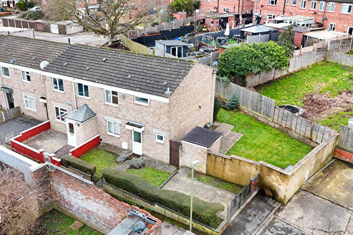 3 Bedroom End Of Terrace House To Rent In High Cross Way, Headington, OX3
