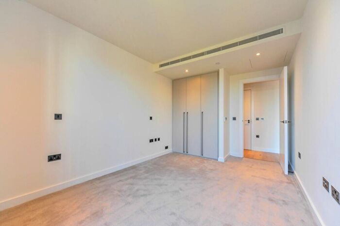 1 Bedroom Flat To Rent In Golden Lane, London, EC1Y