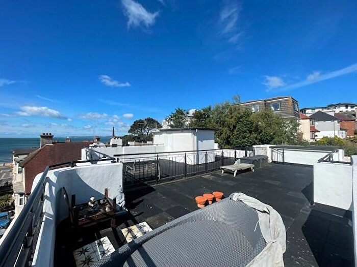 2 Bedroom Flat To Rent In Sea Road, Boscombe Spa, BH5