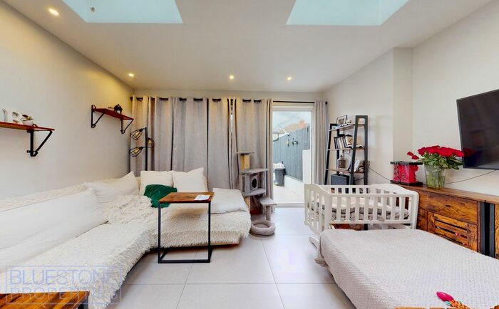 4 Bedroom Terraced House To Rent In Marian Road, London, SW16