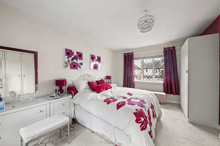 3 Bedroom Semi-Detached House For Sale In West End Lane, Harlington, Hayes, UB3