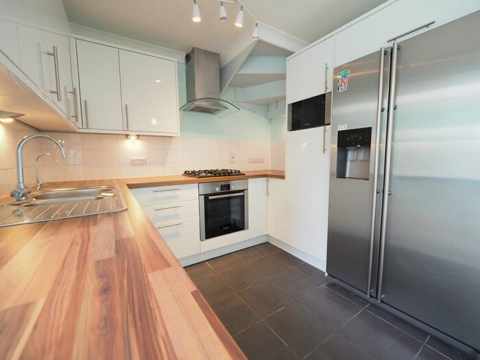 3 Bedroom Terraced House To Rent In Stuart Way, Staines-Upon-Thames, TW18