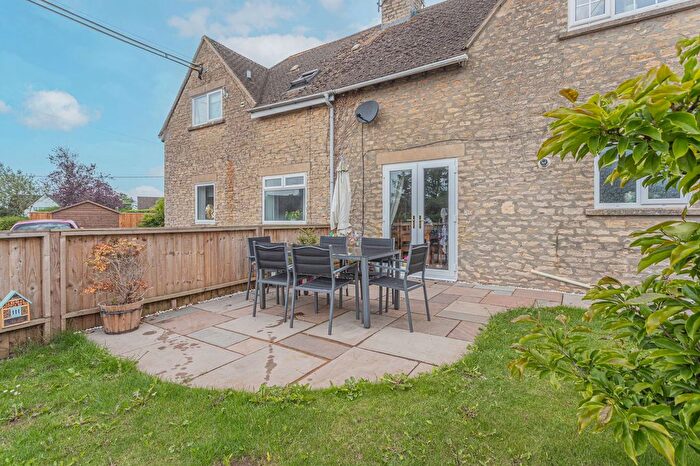 3 Bedroom Semi-Detached House For Sale In Lowfield Road, Tetbury, GL8