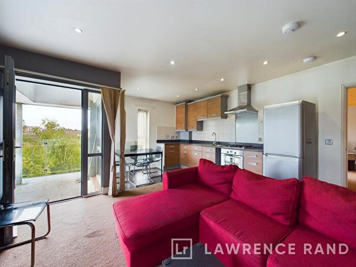 2 Bedroom Flat To Rent In Tranquil Lane, Harrow, HA2