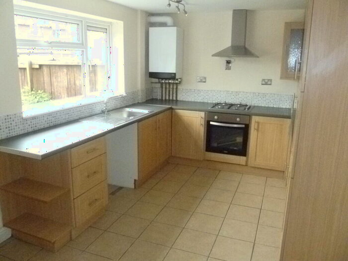 3 Bedroom Terraced House To Rent In Bolton Street, DN12