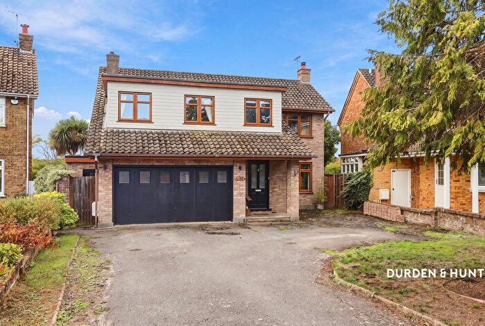 3 Bedroom Detached House For Sale In Haresland Close, Benfleet, SS7