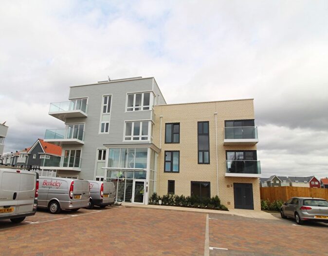 2 Bedroom Flat To Rent In Champlain Street, Reading, RG2