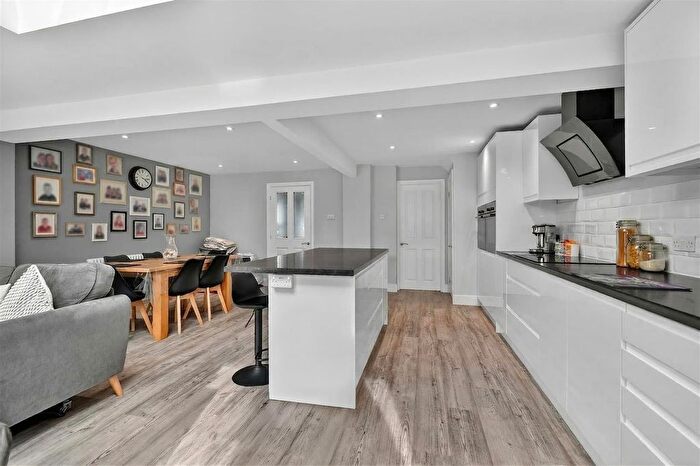 4 Bedroom Detached Bungalow For Sale In Vanbrugh Drive, York, YO10