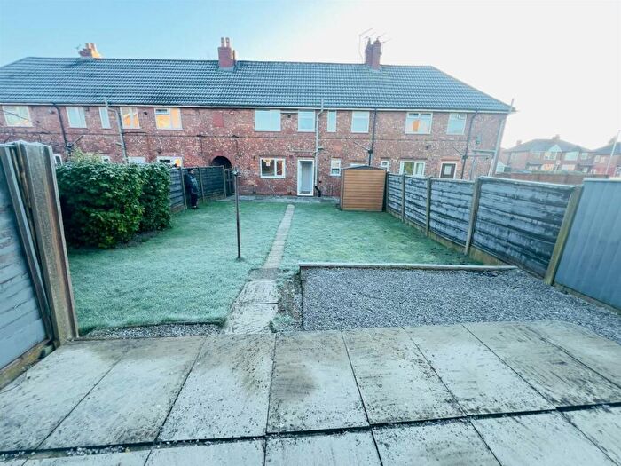 3 Bedroom Terraced House To Rent In Old Hall Lane, Longsight, Manchester, M13