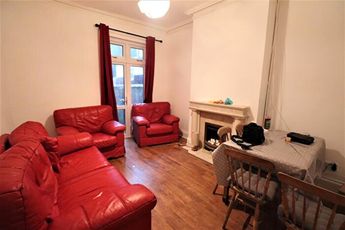 4 Bedroom Terraced House To Rent In Bevington Road, Birmingham, B6