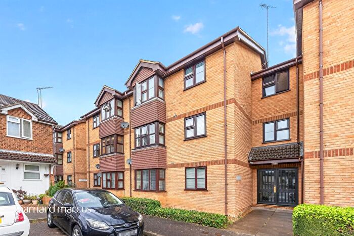 1 Bedroom Flat For Sale In Whelan Way, Wallington, SM6