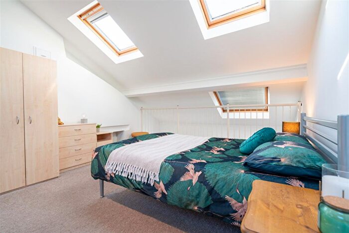 1 Bedroom Flat To Rent In Whitham Road, Sheffield, S10