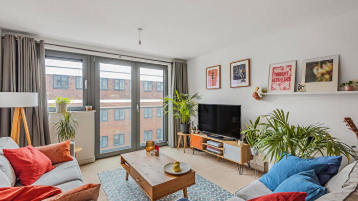 1 Bedroom Flat For Sale In Biggerstaff Rod, Stratford, E15