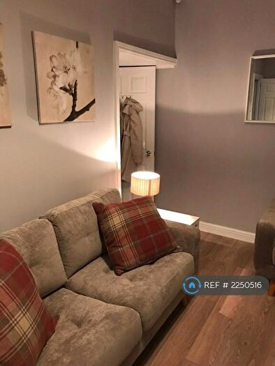 4 Bedroom Terraced House To Rent In Hadley Street, Salford, M6