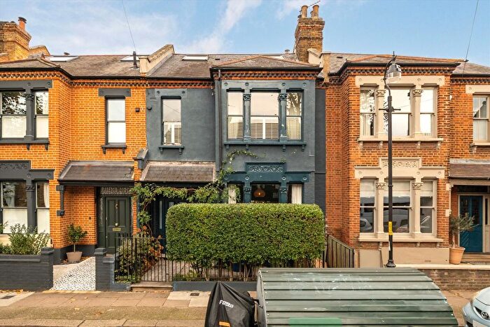 4 Bedroom Terraced House To Rent In Gowlett Road, East Dulwich, SE15