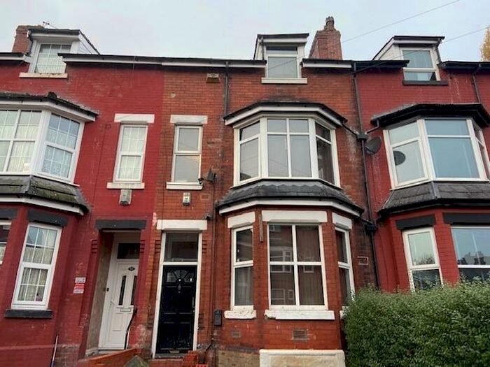 7 Bedroom Private Hall To Rent In Booth Avenue, Fallowfield, M14