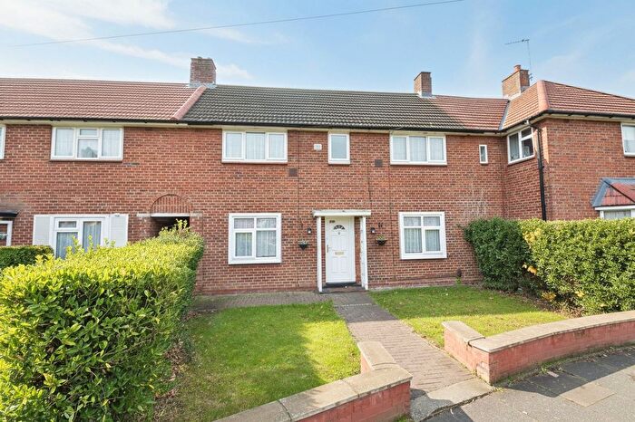 3 Bedroom Terraced House To Rent In Elmdon Road, Hounslow, TW4
