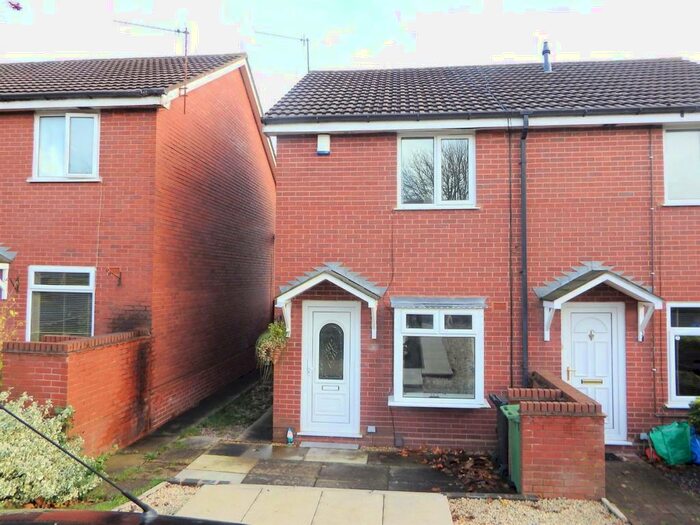 2 Bedroom End Of Terrace House To Rent In Bisell Way *, Brierley Hill, DY5