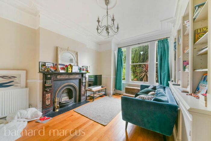 5 Bedroom Semi-Detached House To Rent In Turney Road, London, SE21