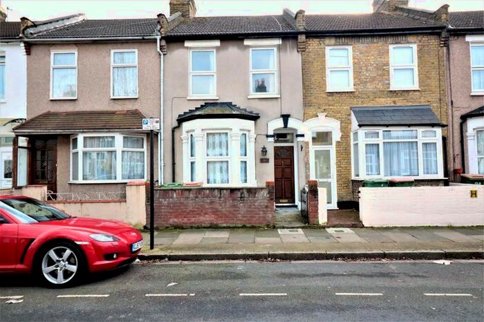 3 Bedroom Terraced House To Rent In Tweedmouth Road, London, E13