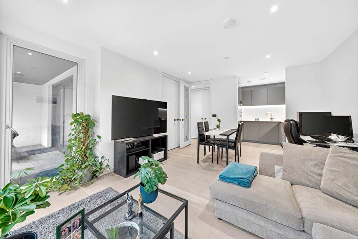 1 Bedroom Flat For Sale In Wharf Road, London, N1