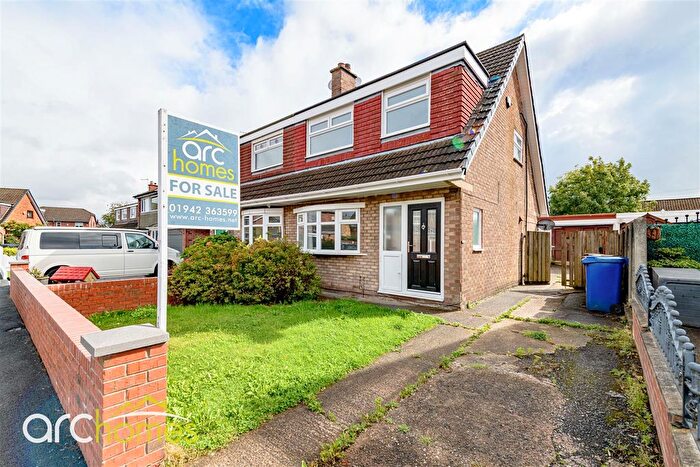 3 Bedroom Semi-Detached House For Sale In Taylor Road, Hindley Green, Wigan, WN2