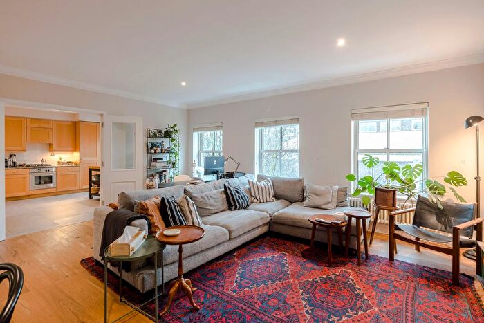 2 Bedroom Flat To Rent In Robert Adam Street, Marylebone, London, W1U