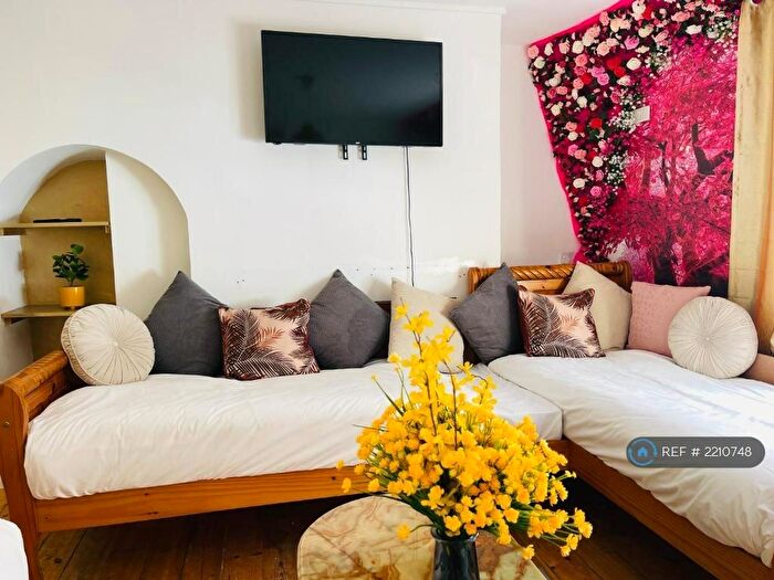 4 Bedroom Terraced House To Rent In Bed, Brighton & Hove, BN1