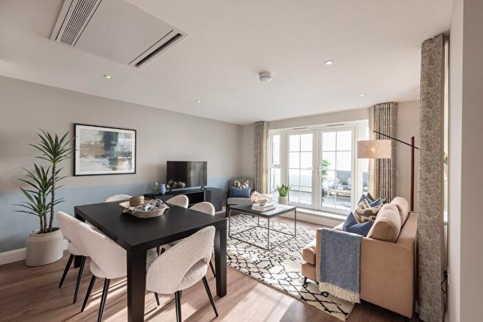 2 Bedroom Retirement Property For Sale In Pegasus Lymington Gate, - Pegasus Gate, Stanford Hill, Lymington, SO41