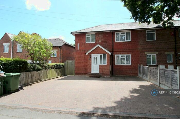 5 Bedroom Semi-Detached House To Rent In Mayfield Road, Southampton, SO17
