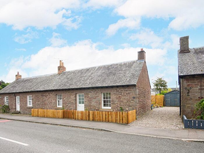 2 Bedroom Cottage To Rent In Main Street, Longforgan, Dundee, DD2