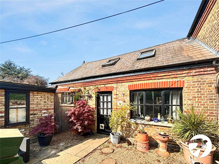 1 Bedroom Semi-Detached House To Rent In Hawley Road, Dartford, Kent, DA1