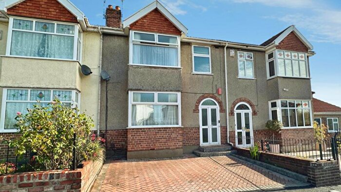 3 Bedroom Terraced House For Sale In Heyford Avenue, Bristol, BS5