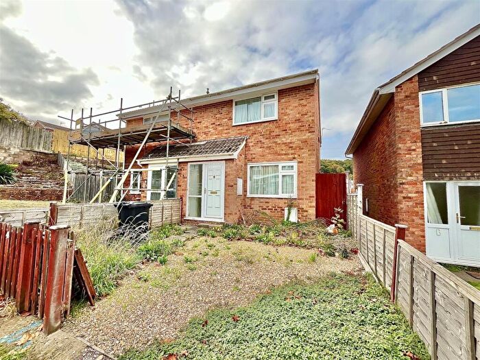 3 Bedroom Semi-Detached House For Sale In Bradley Court Road, Mitcheldean, GL17