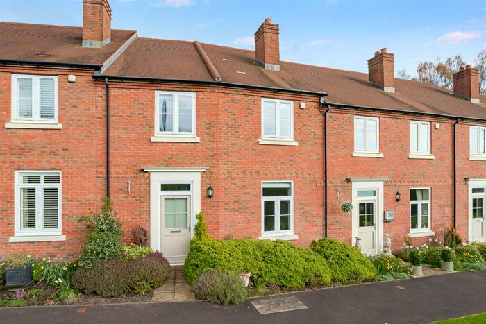 3 Bedroom Terraced House For Sale In Sir Geoffrey Todd Walk, Kings Drive, Midhurst, West Sussex, GU29