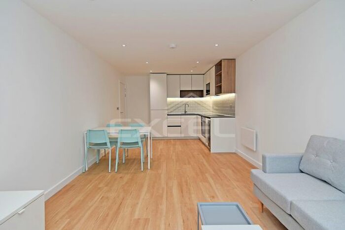 1 Bedroom Flat To Rent In Priory Road, West Hampstead, London, NW6