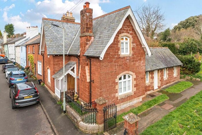 2 Bedroom Cottage For Sale In Kenton, Devon, EX6