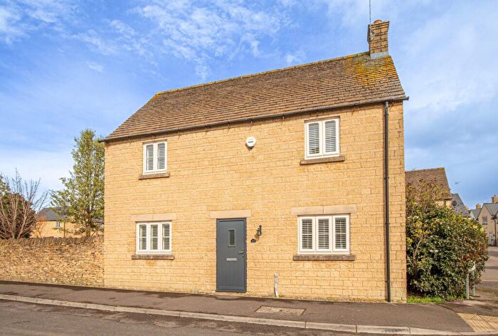 3 Bedroom Detached House To Rent In Winchcombe Gardens, South Cerney, GL7