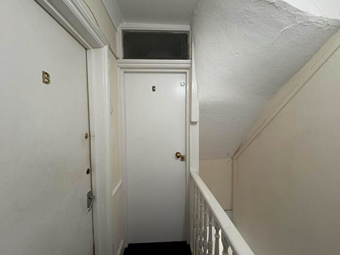 Studio To Rent In Pound Lane, Epsom, KT19